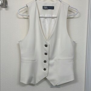 Zara White Buttoned Vest